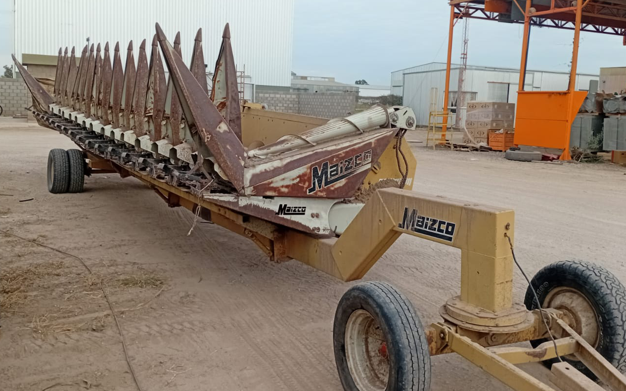 Cabezal maicero Usado – 16 surcos a 52cm – INT 679